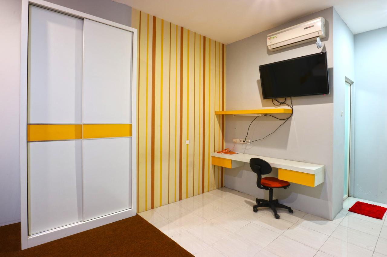 Oranje Gasthuis Hotell Surabaya Eksteriør bilde